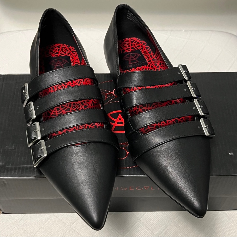 NEW Strange Cvlt Coven Flats — Size 7